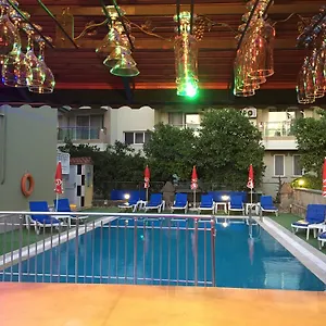 Apart Otel Club Ege