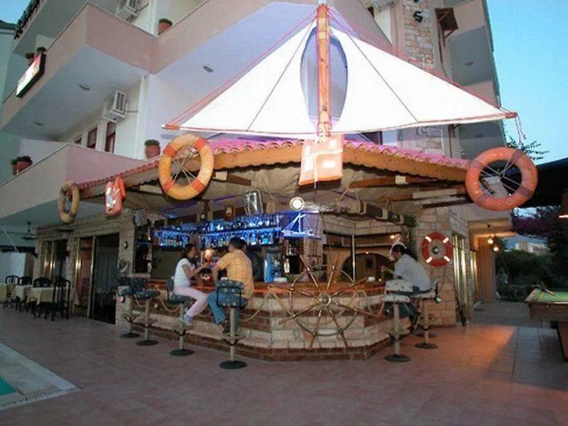 **  Hotel Adonis Marmaris Turquía
